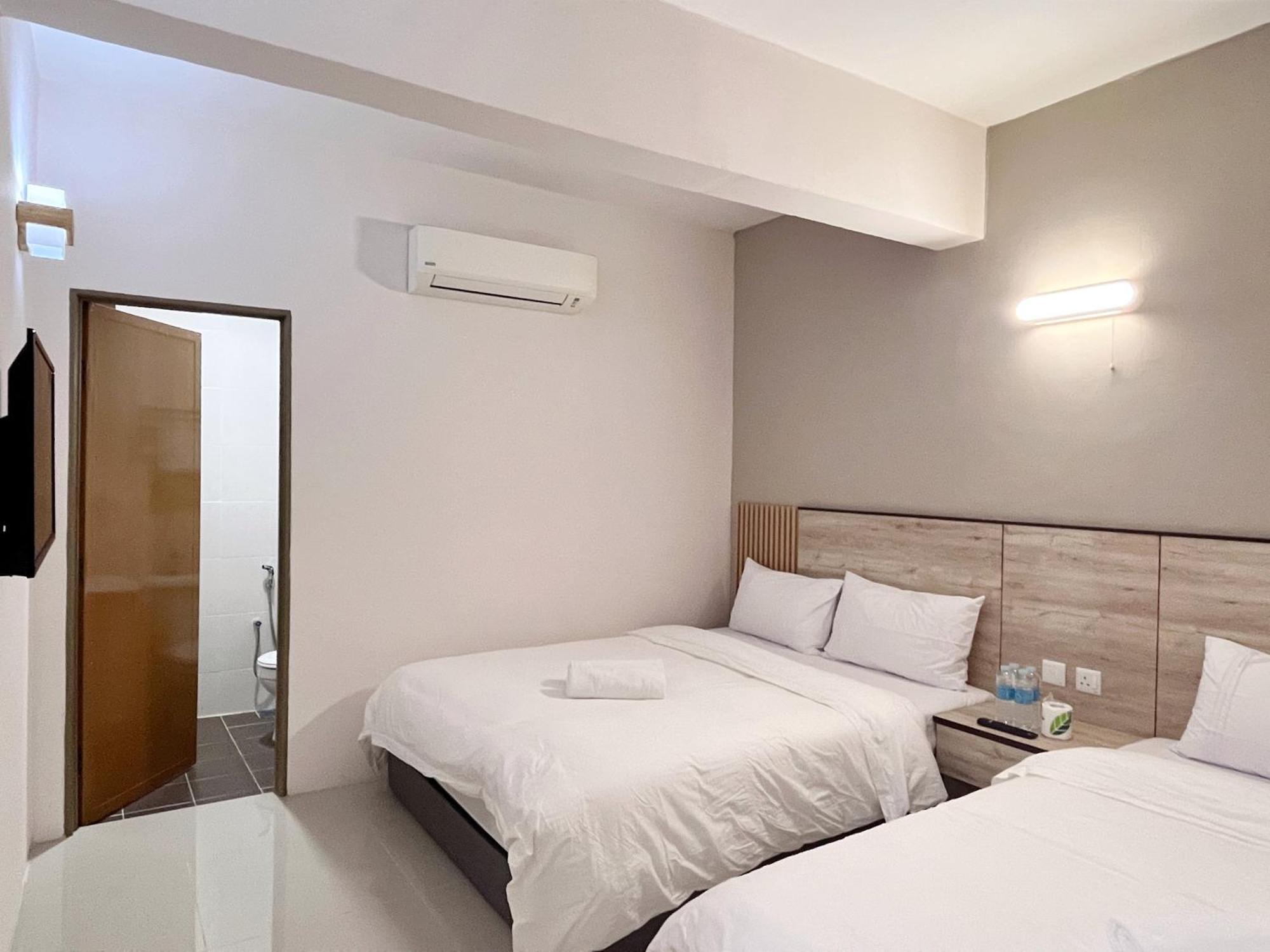Vilana Hotel Arau Bagian luar foto