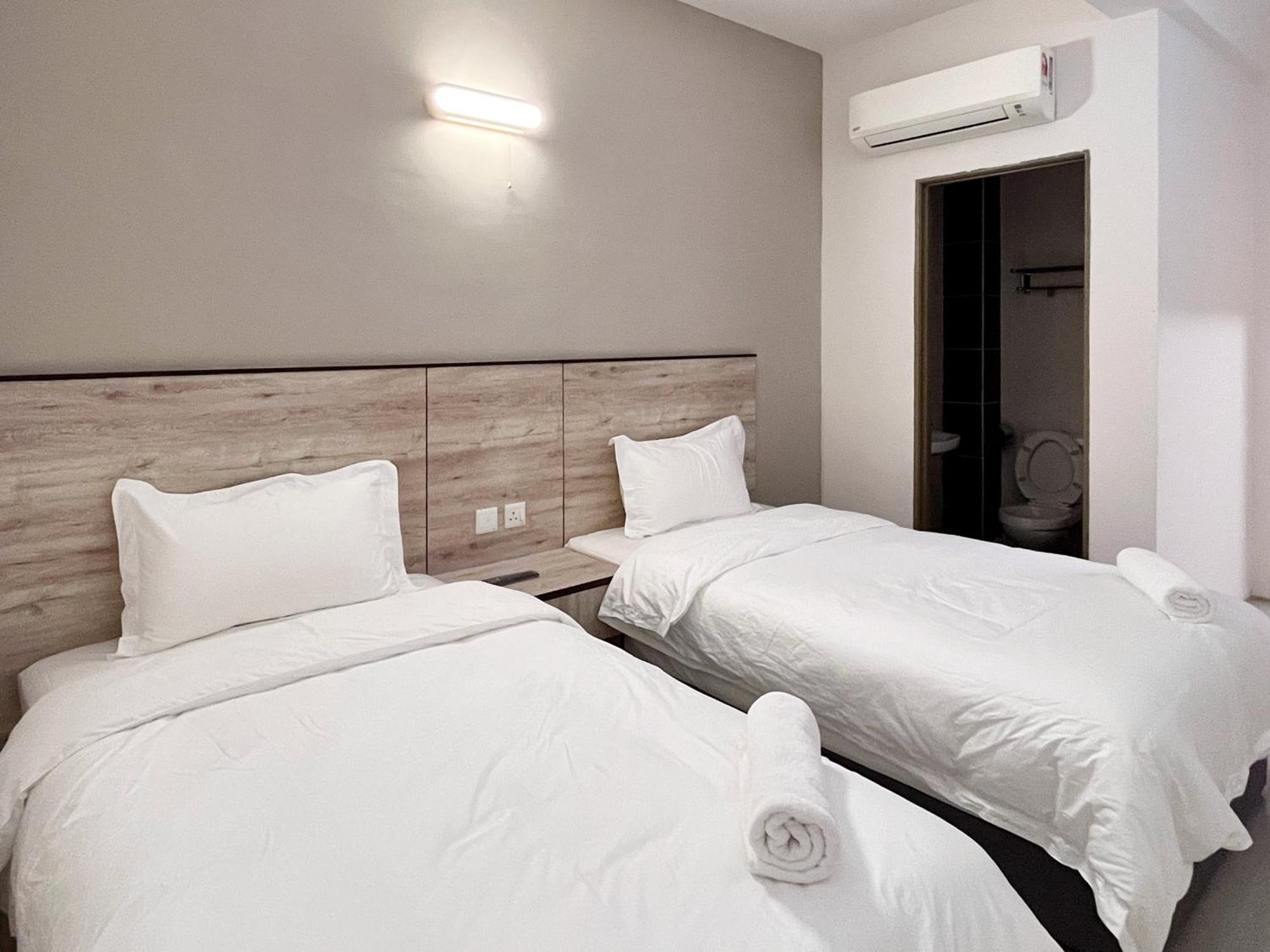 Vilana Hotel Arau Bagian luar foto